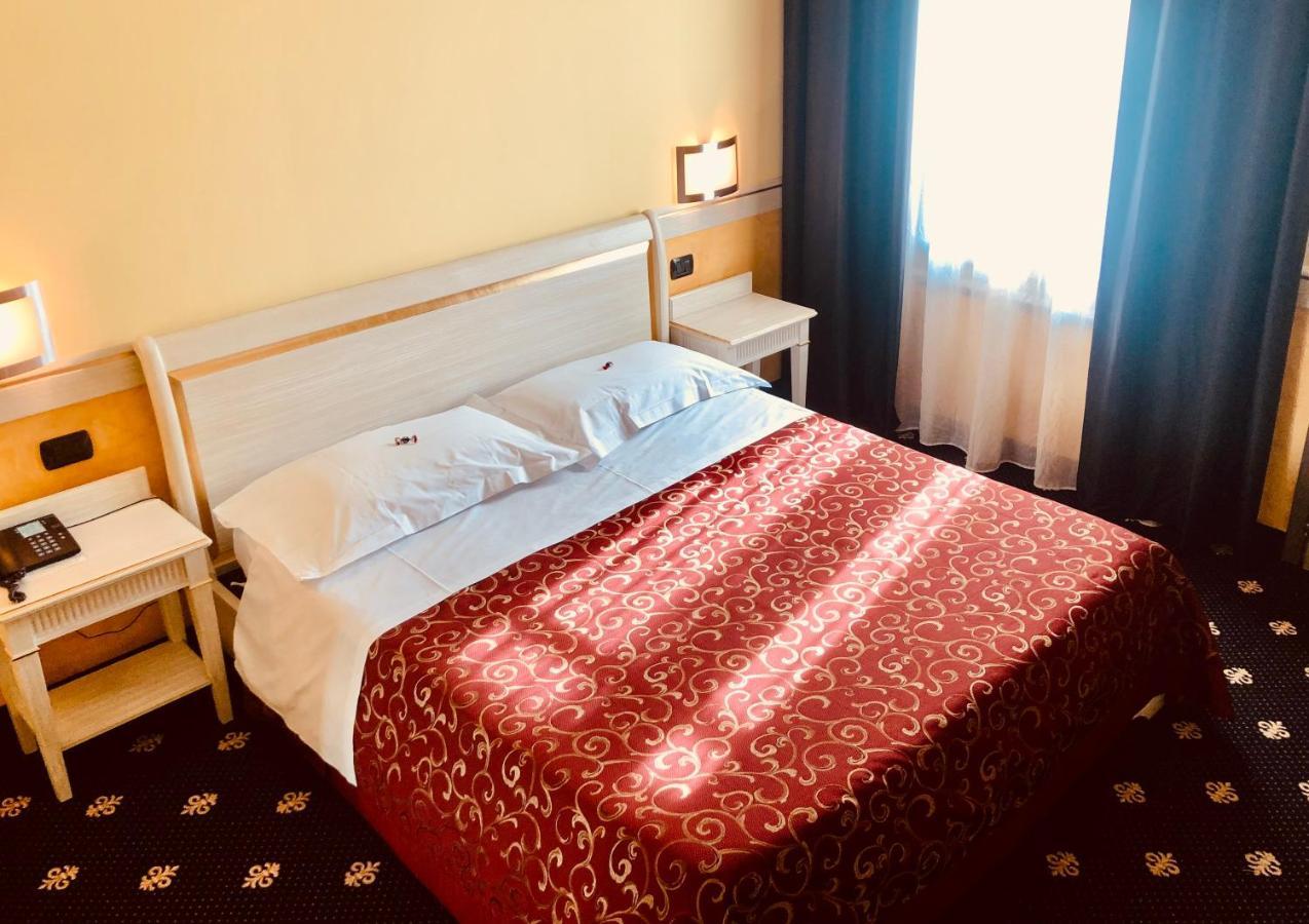 Motel Malpensa Inn & Hotel-Airport Case Nuove  Kültér fotó